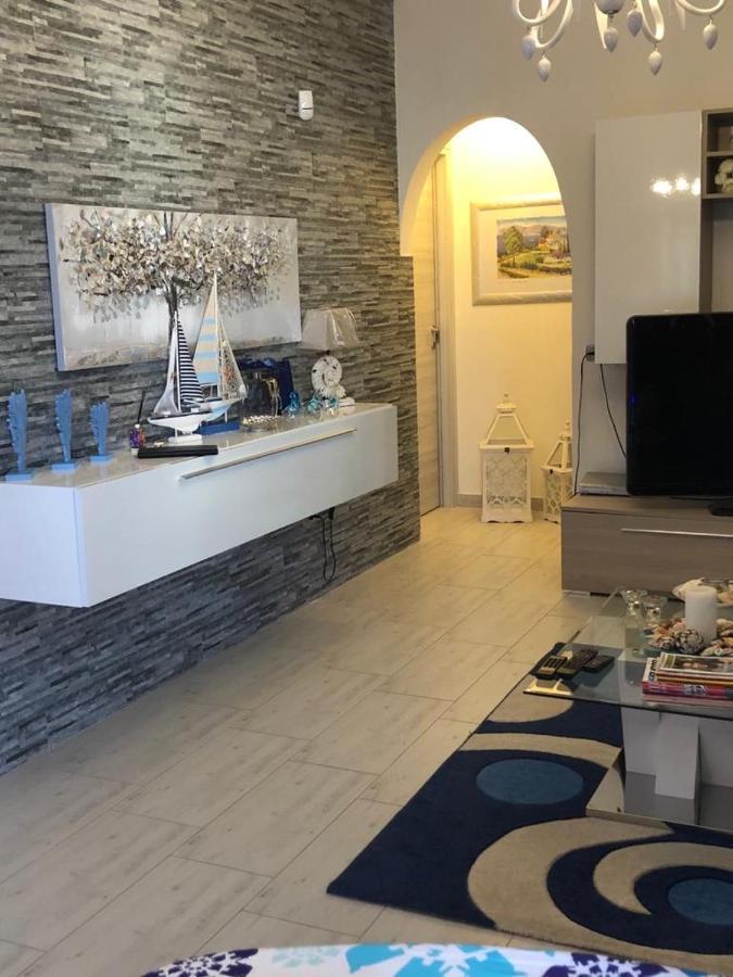 Timone Luxury Apartment Gela Luaran gambar